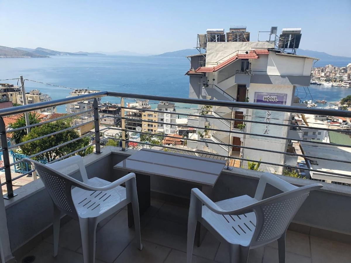 סרנדה Xhulio Apartments מראה חיצוני תמונה